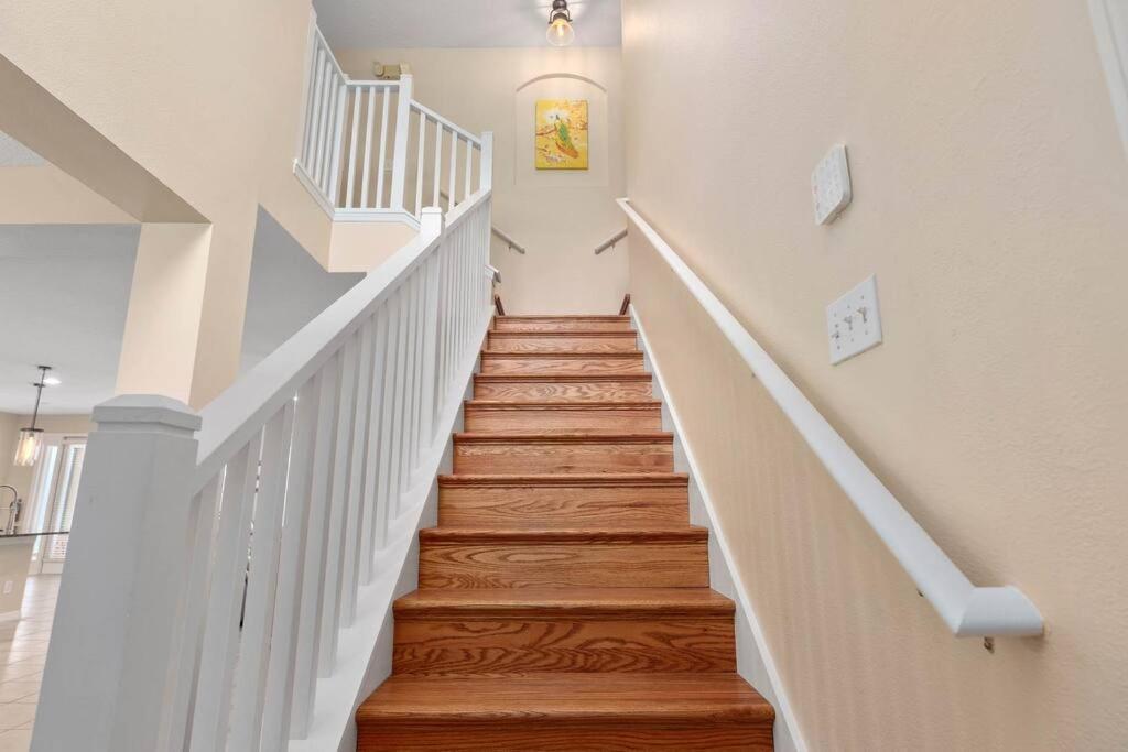 קיסימי Lakeview W/8 Bedroom 5 Kingsuite 3 Miles To Disney מראה חיצוני תמונה