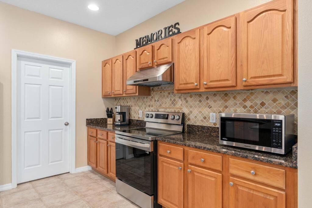 קיסימי Lakeview W/8 Bedroom 5 Kingsuite 3 Miles To Disney מראה חיצוני תמונה